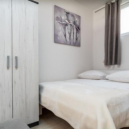 Apartment Tomas Spalato Esterno foto